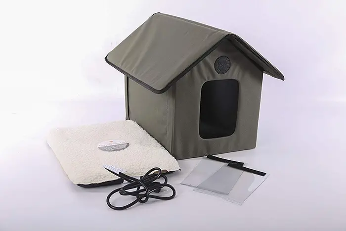 heated cat house